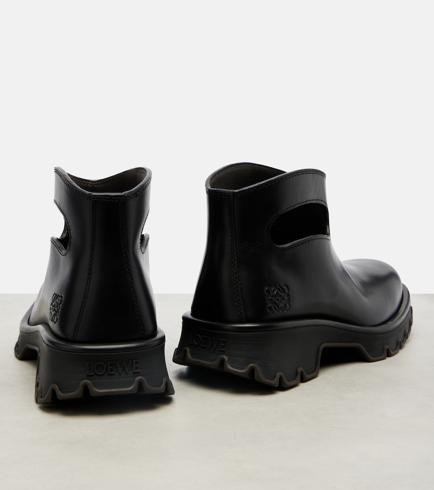  Loewe Loewe Bobby Leather Ankle Boots 