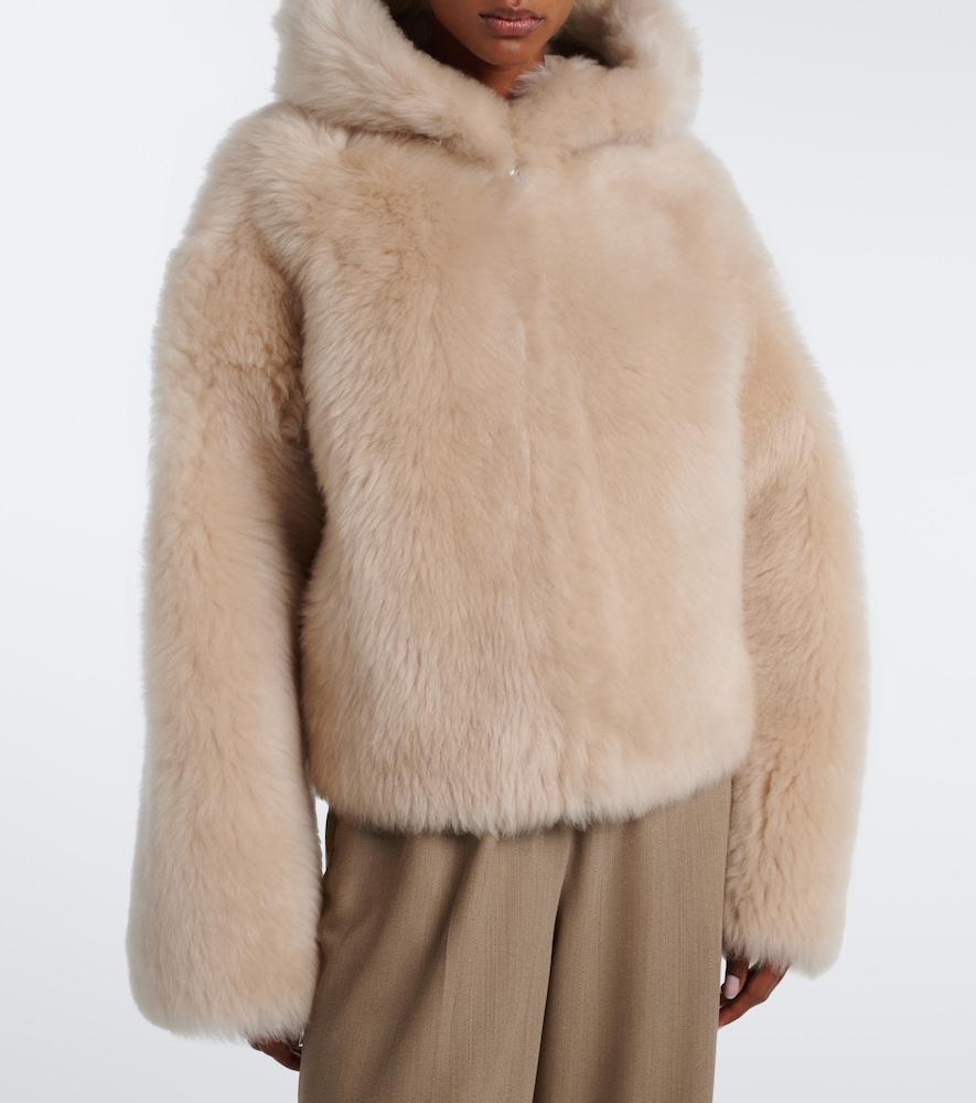 Arma Bianca Reversible Shearling Jacket In White