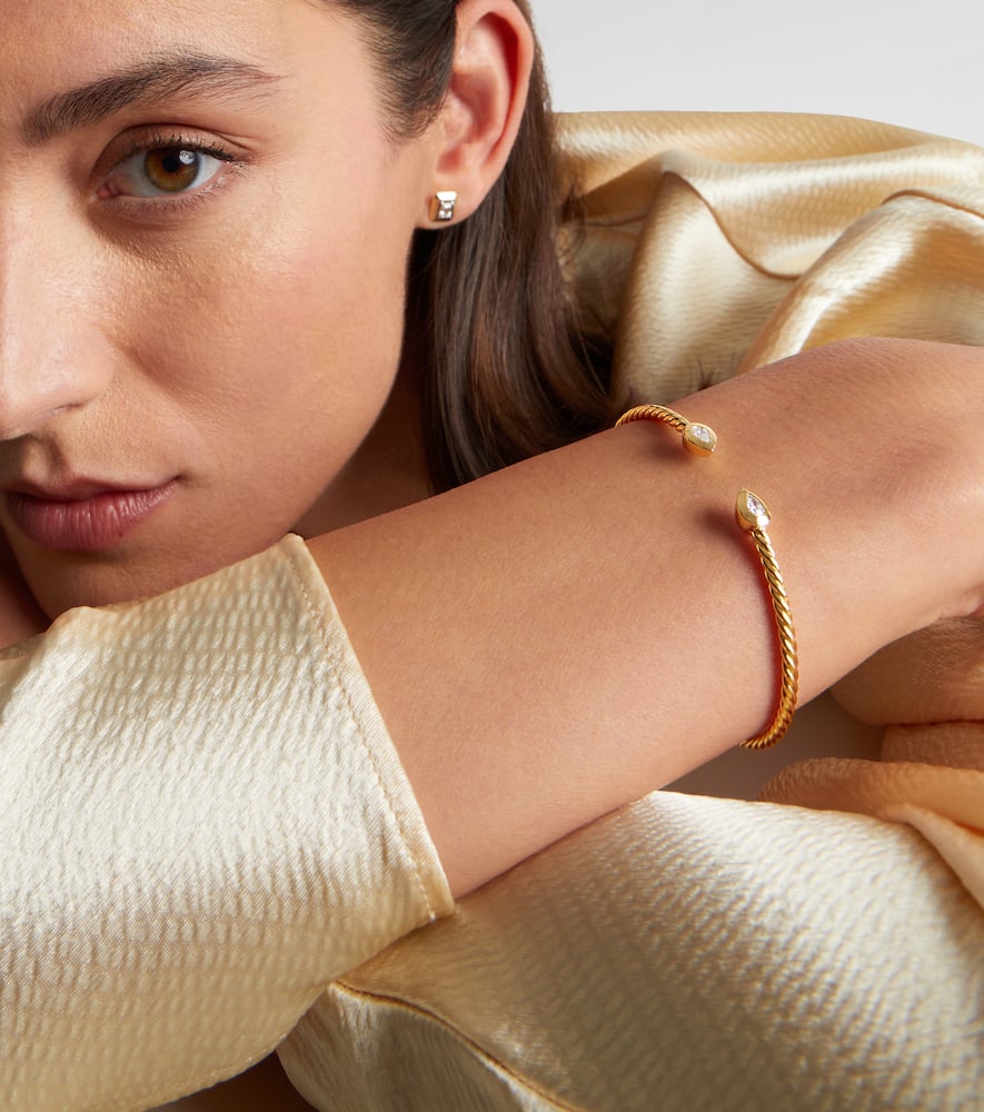 David Yurman Petite Modern Renaissance Cablespira 18kt Gold Bracelet With Diamonds In Gold