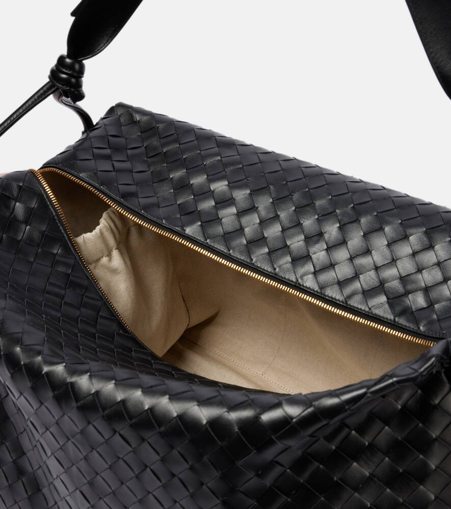 Bottega Veneta Weekender Loop Large Aus Leder In Schwarz