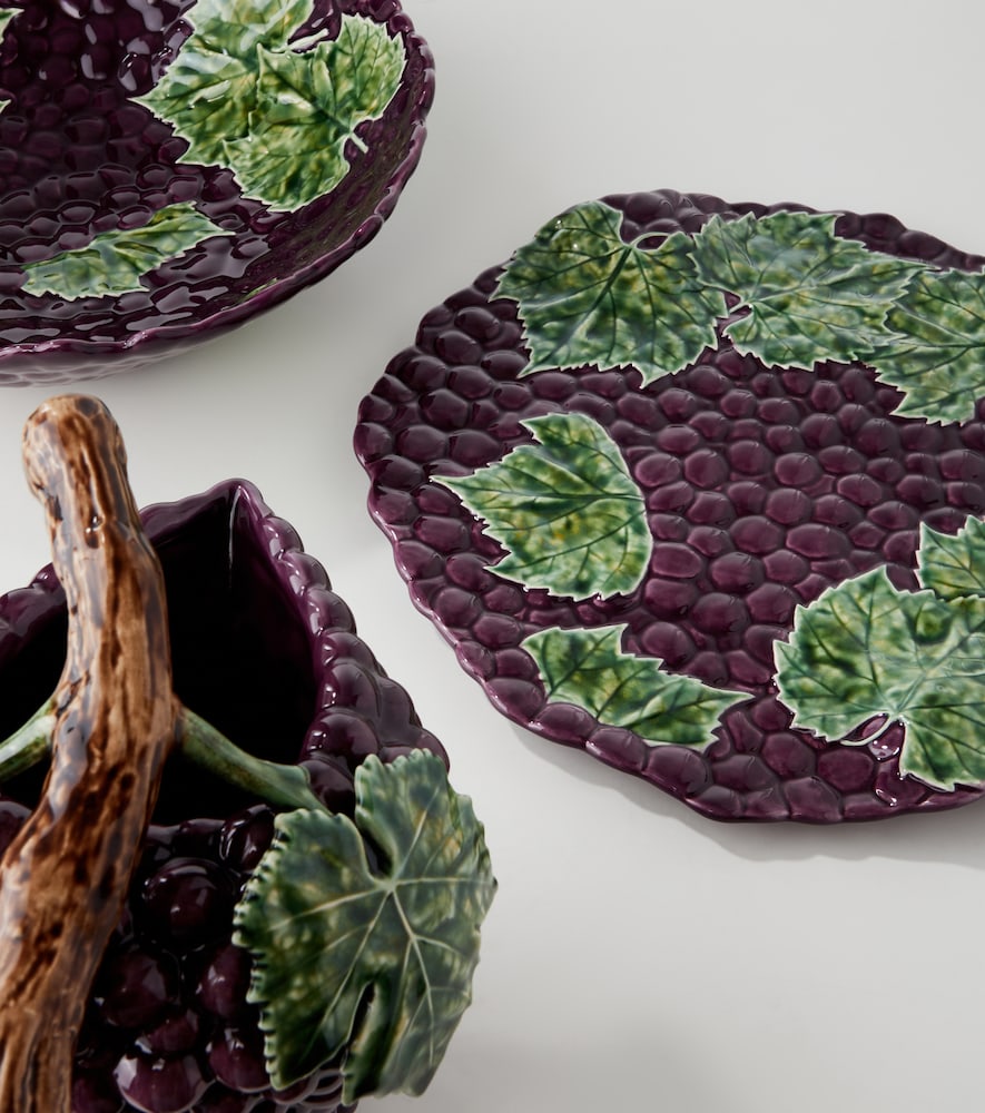  Bordallo Pinheiro Bordallo Pinheiro Grapes Earthenware Platter 