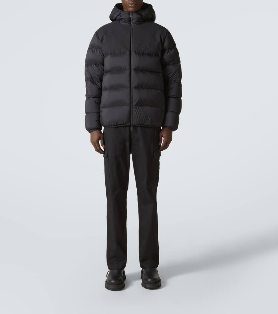 Moncler Veumont Technical Down Jacket In Black