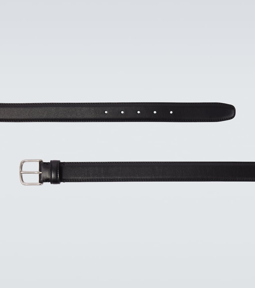 The Row Classic Leather Belt In Black
