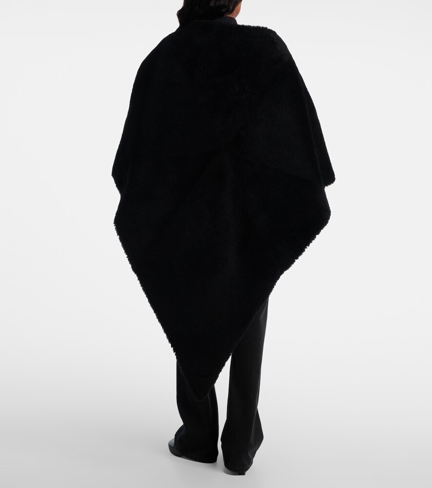  Balenciaga Balenciaga Schal Aus Leder Mit Shearling 
