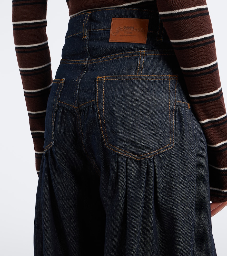 Gathered Barrel-Leg Jeans