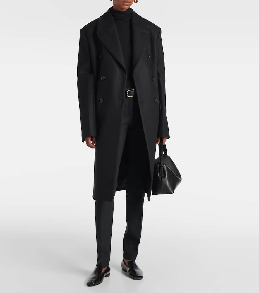 Totême Low-rise Slim Pants In Black