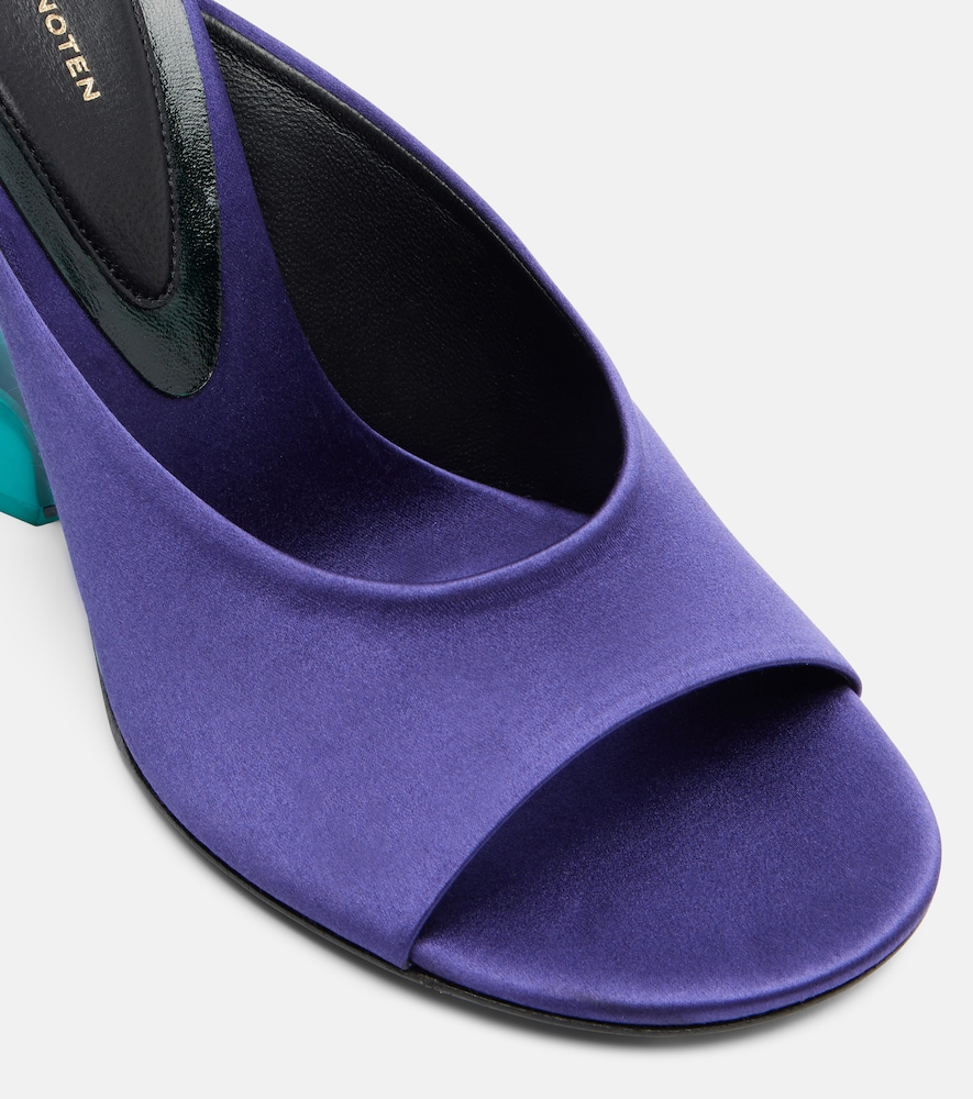  Dries Van Noten Dries Van Noten Satin Wedge Mules 