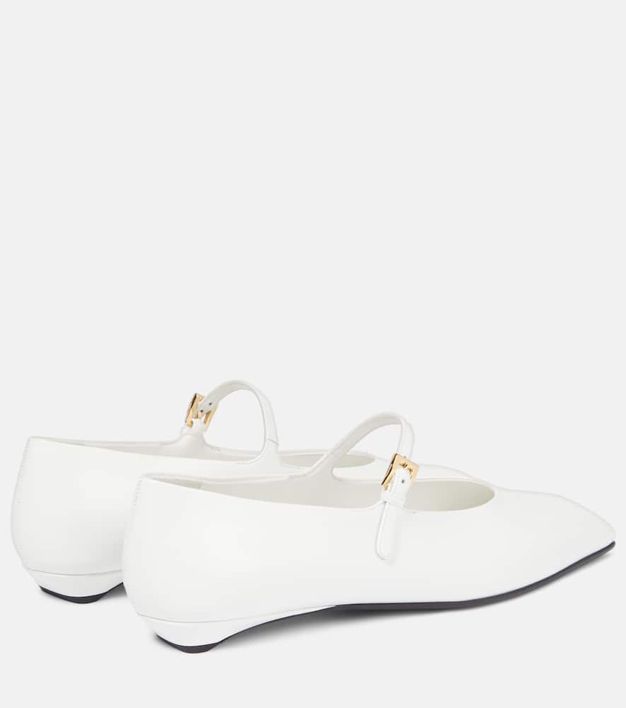 Prada Mary-jane-ballerinas Aus Leder In Weiss