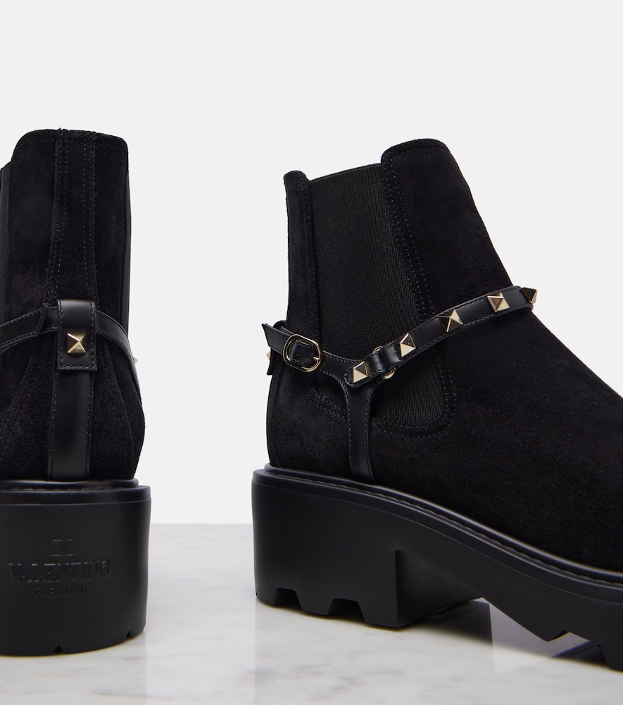  Valentino Garavani Valentino Garavani Ankle Boots Rockstud 55 Aus Veloursleder 
