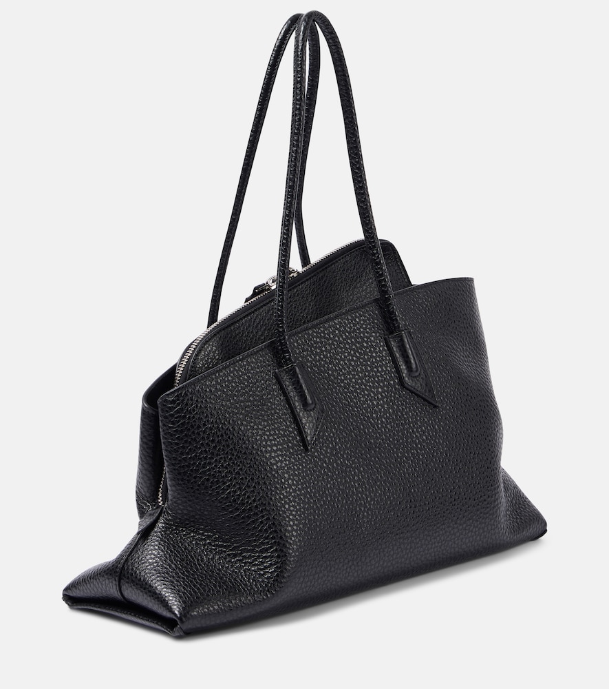 La Passeggiata Medium Tote Bag