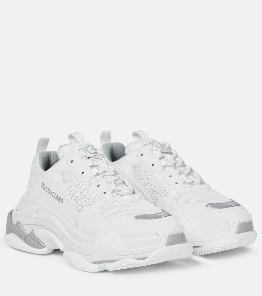 Balenciaga \