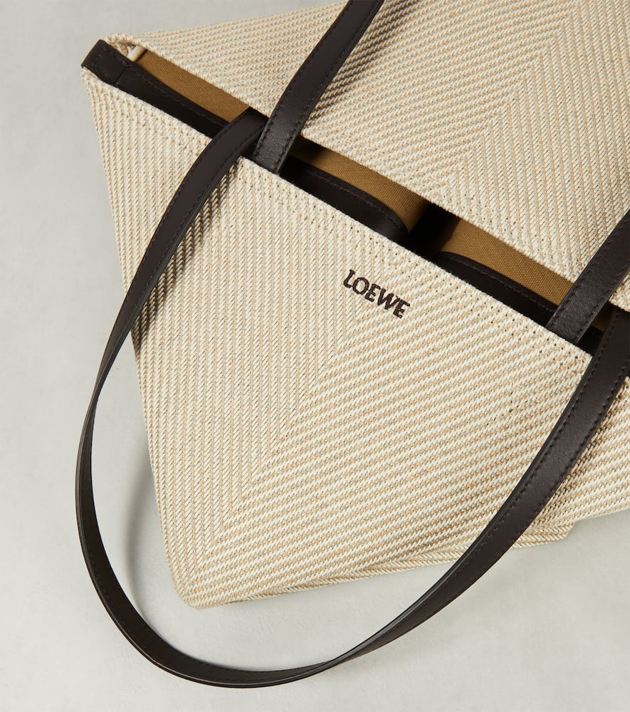 LOEWE Puzzle Fold 折りたためるざっくりトートバッグ