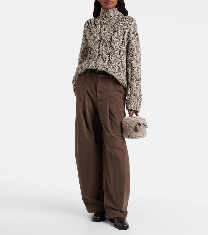Brunello Cucinelli Quilted Shearling Vanity Bag In Sand