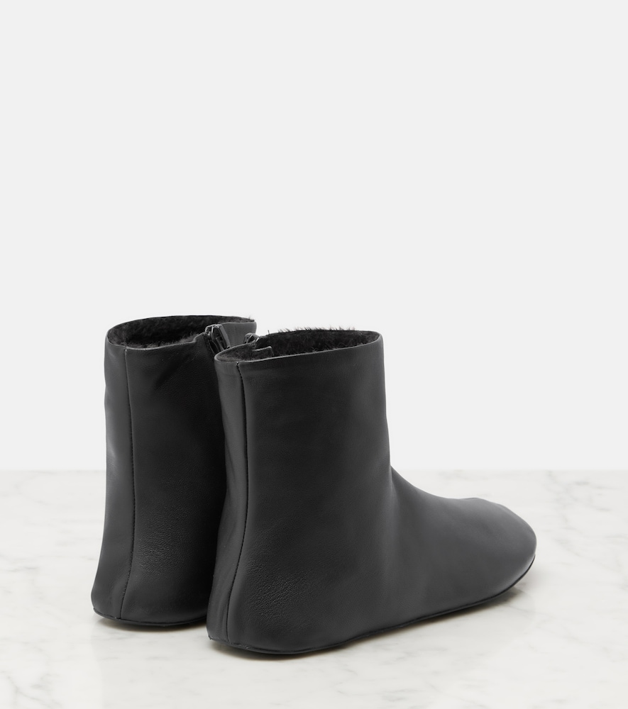  The Row The Row Stella Shearling-lined Leather Ankle Boots 
