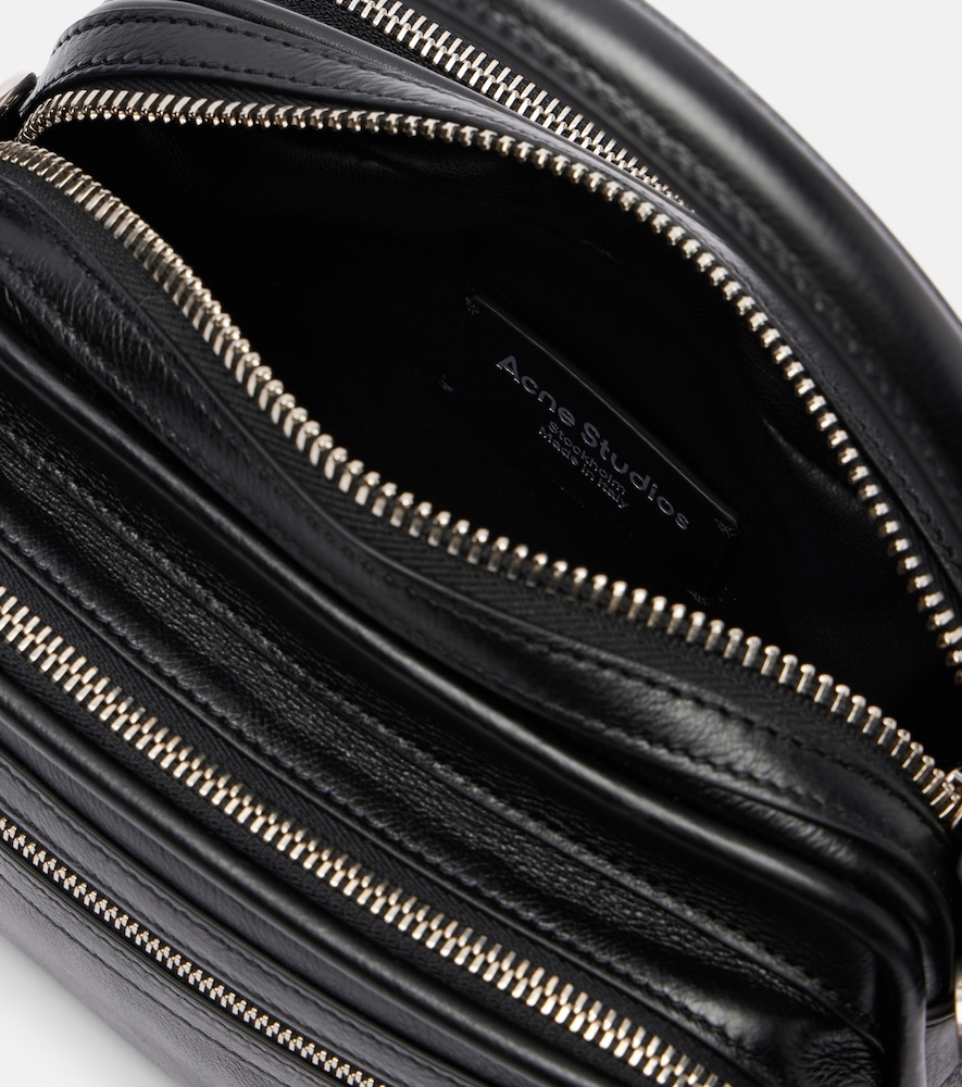  Acne Studios Acne Studios Camero Kit Leather Top-handle Bag 