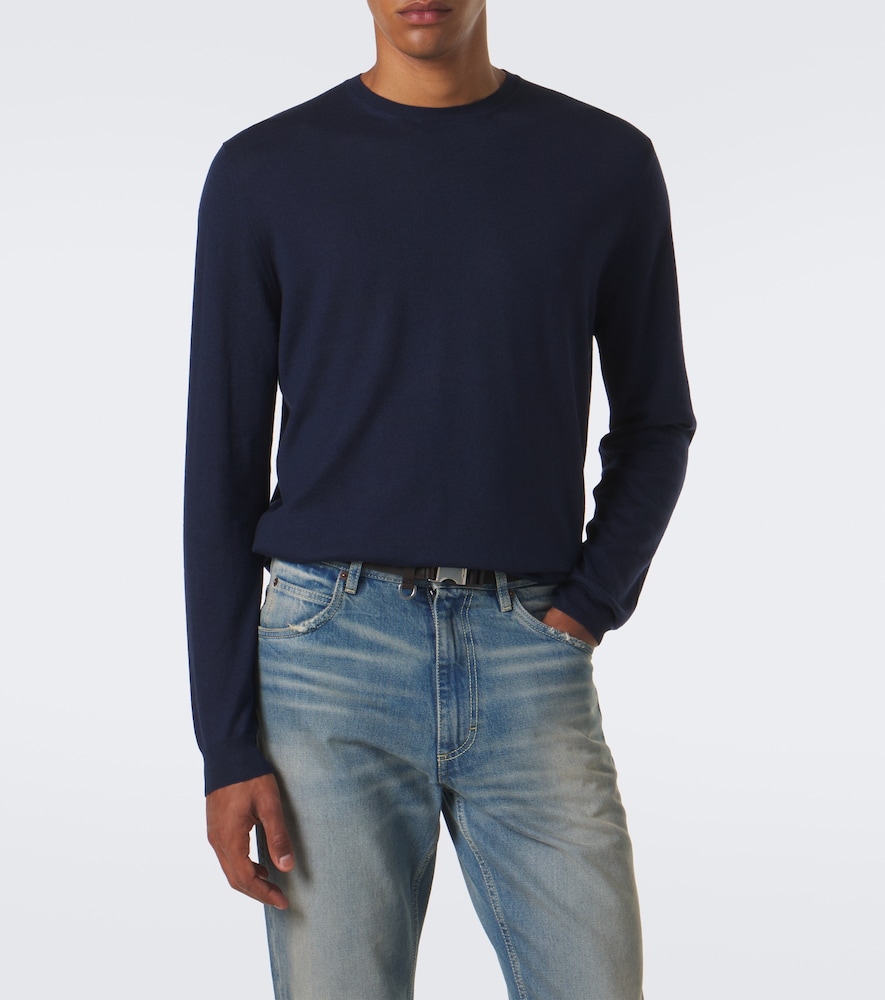 Cashmere And Sweater
