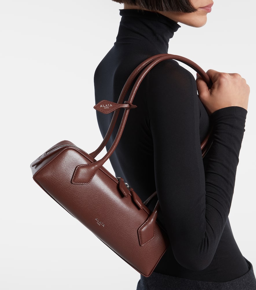 Alaïa Le Teckel Small Leather Shoulder Bag In Brown
