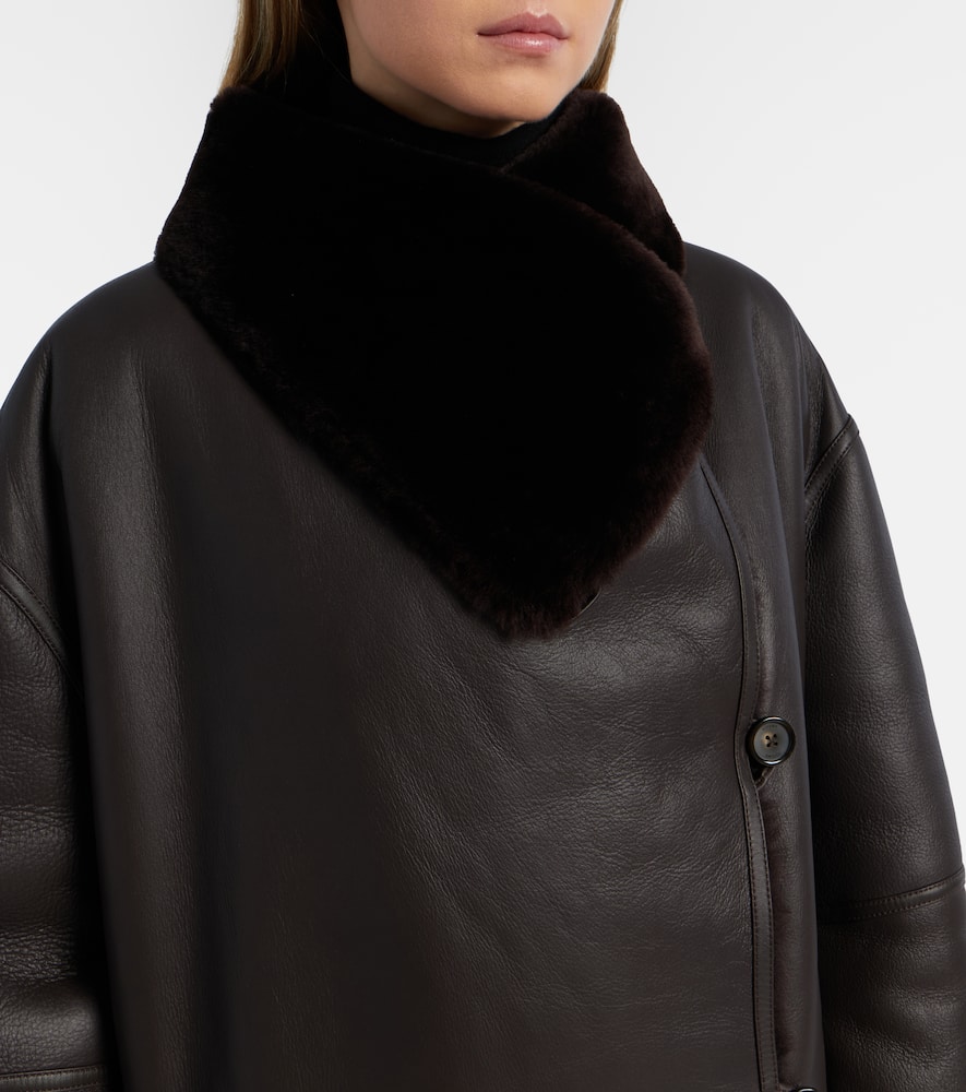 Totême Shearling-lined Leather Coat In Black