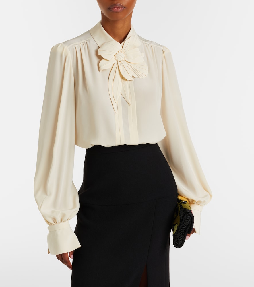  Valentino Valentino Floral-appliquã© Silk Crãªpe De Chine Blouse 