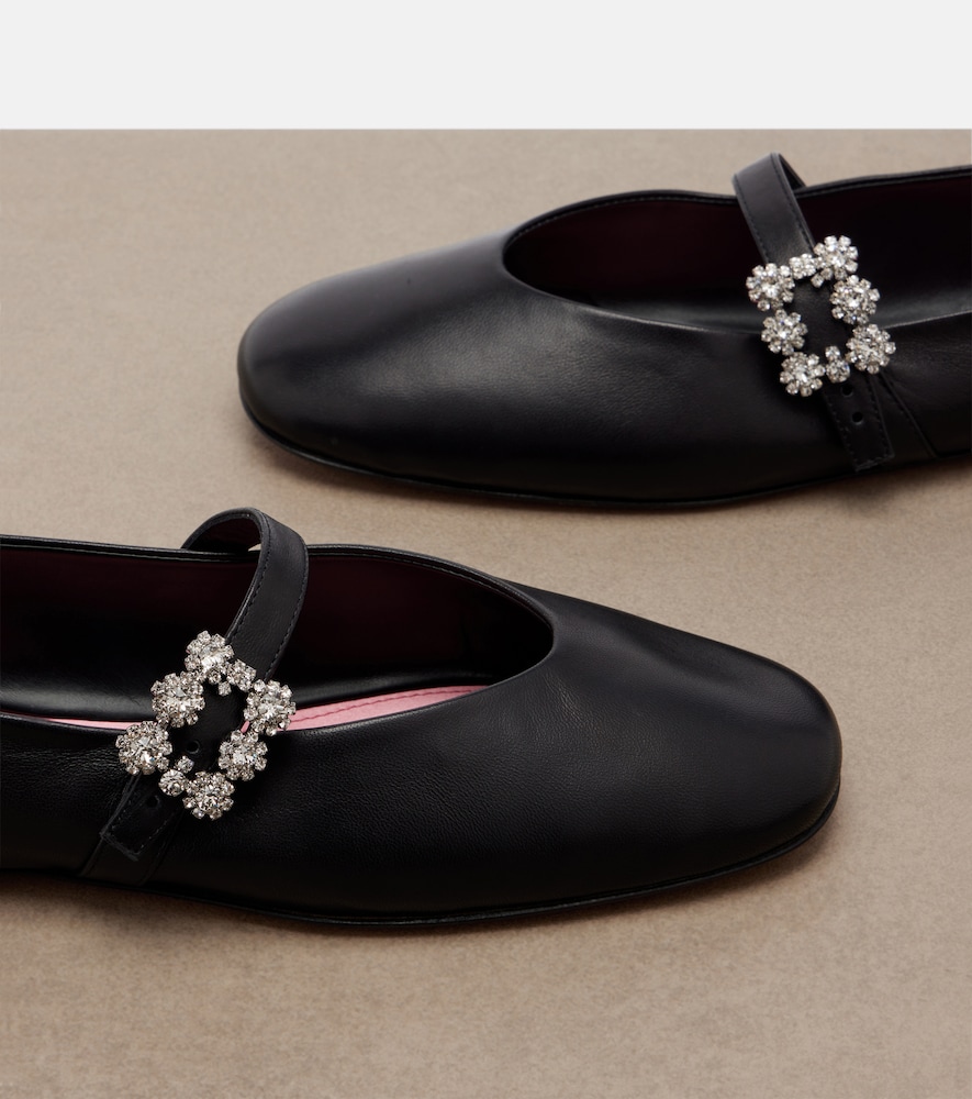  Roger Vivier Roger Vivier Roundy Toe Embellished Leather Ballet Flats 