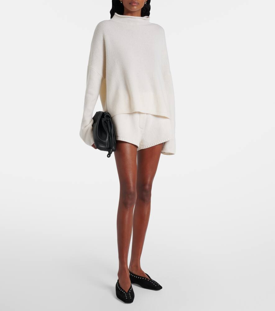 Lisa Yang Sandy Cashmere Turtleneck Sweater In White