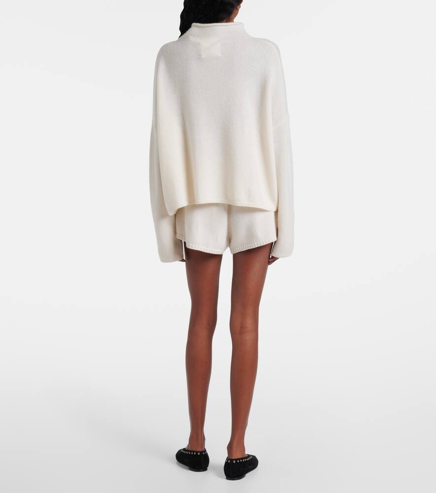 Lisa Yang Sandy Cashmere Turtleneck Sweater In White