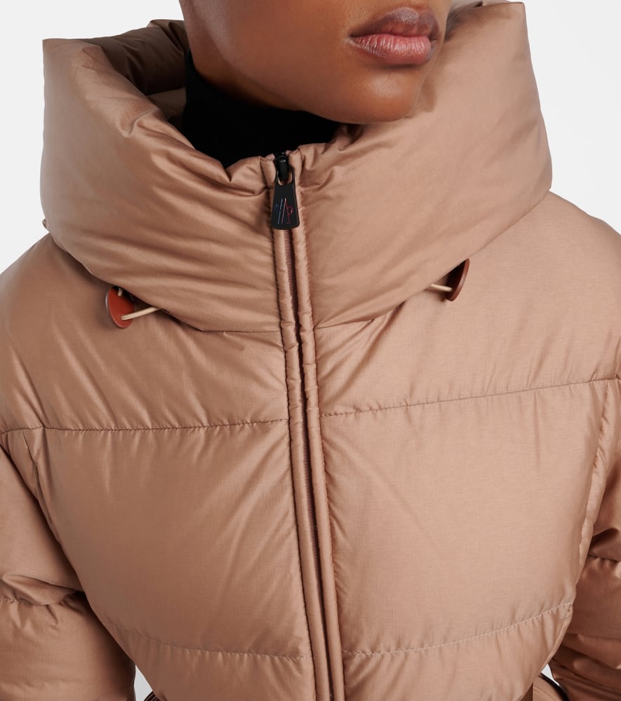 Moncler Nisene Short Down Jacket In Pink