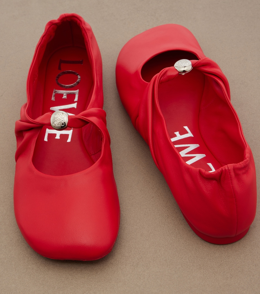  Loewe Loewe Pebble Soft Leather Mary Jane Flats 