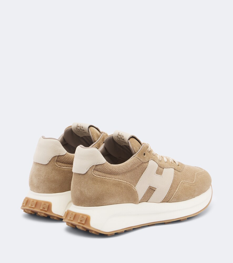 H641 Sneakers