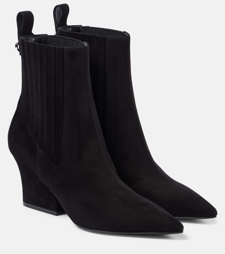 VLogo Lockette suede ankle boots