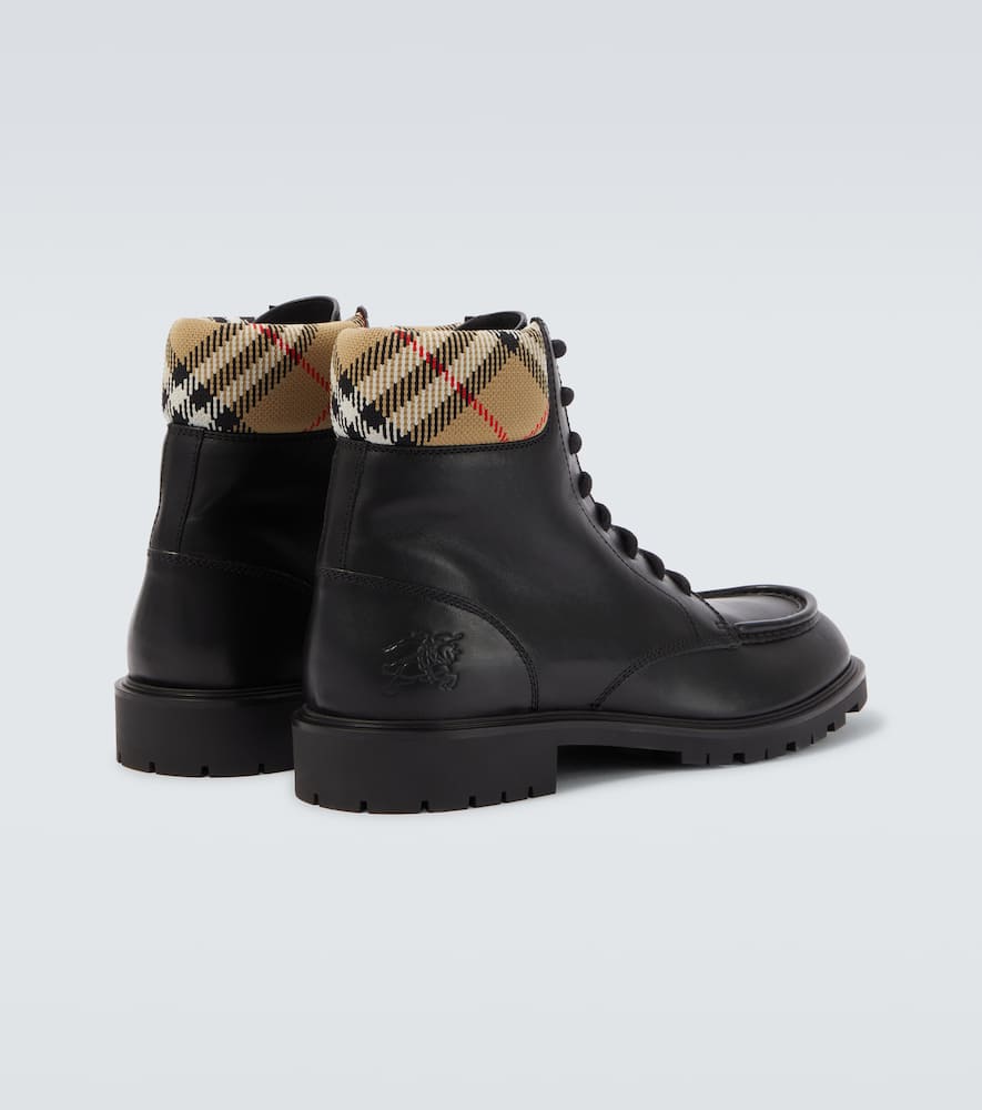 Burberry Leather Ankle Boots Round Toe In Black