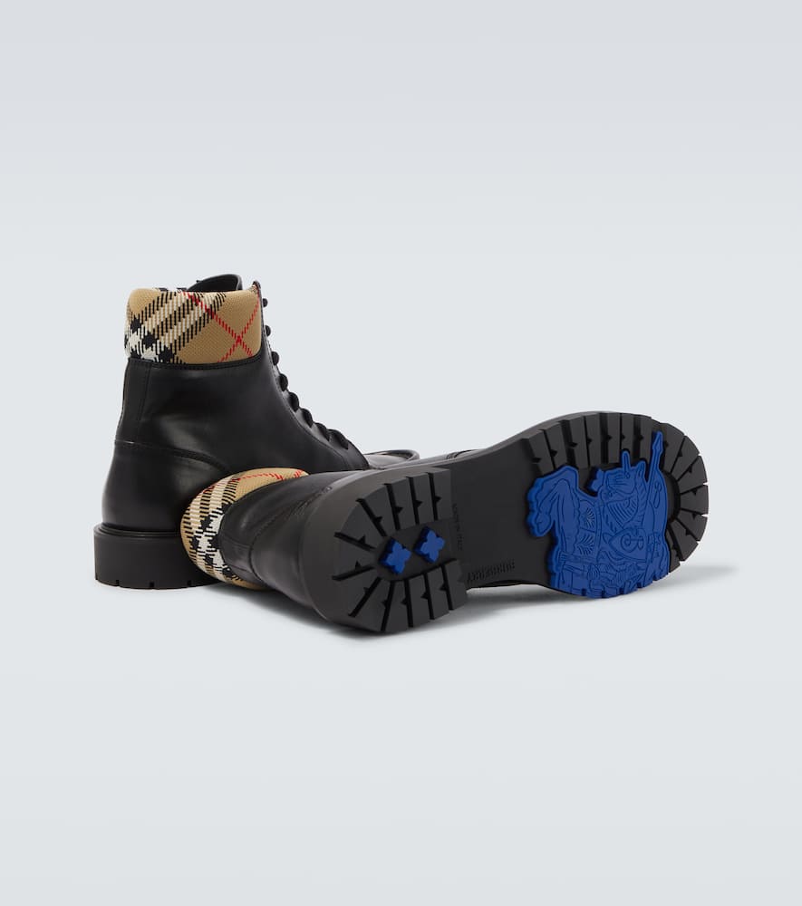 Burberry Leather Ankle Boots Round Toe In Black