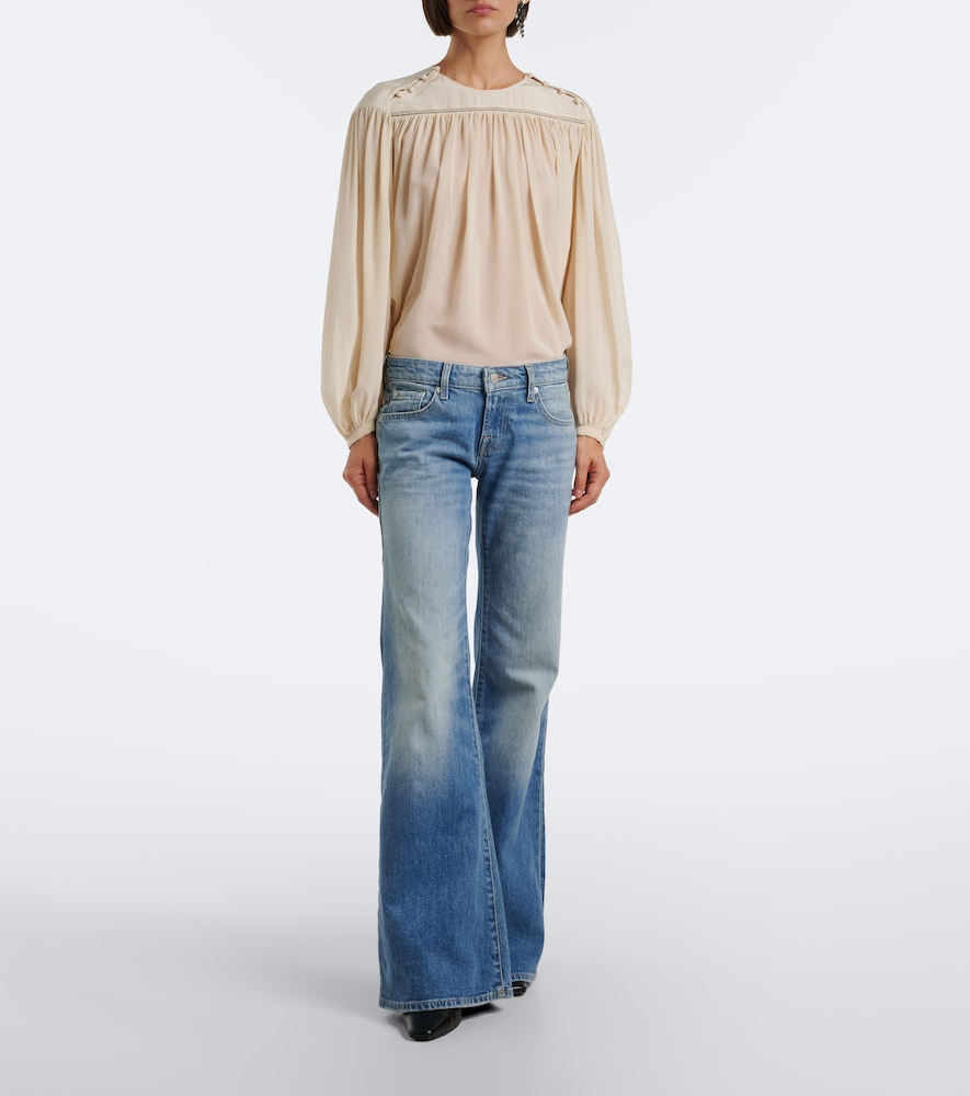 Low Flared Jeans