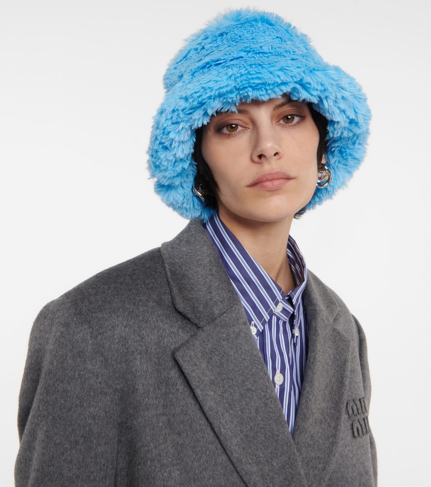 Ruslan Baginskiy Teddy bucket hat
