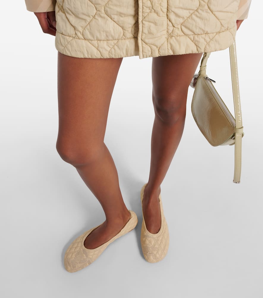 Shop Burberry Ekd Quilted Leather Ballet Flats In Beige