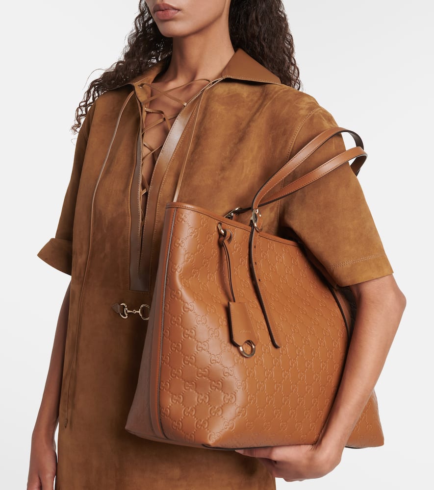 Gucci Emblem Gg Leather Tote Bag In Sand
