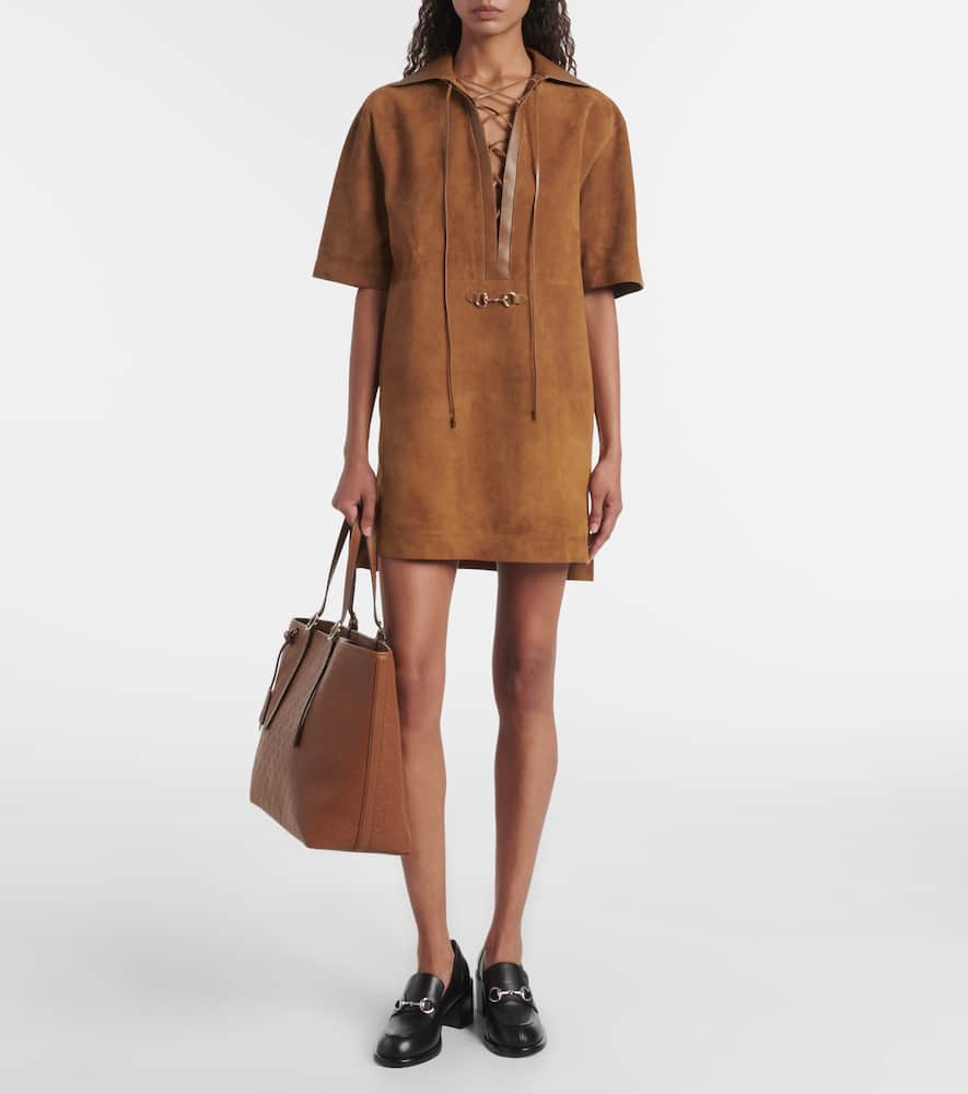 Gucci Emblem Gg Leather Tote Bag In Sand