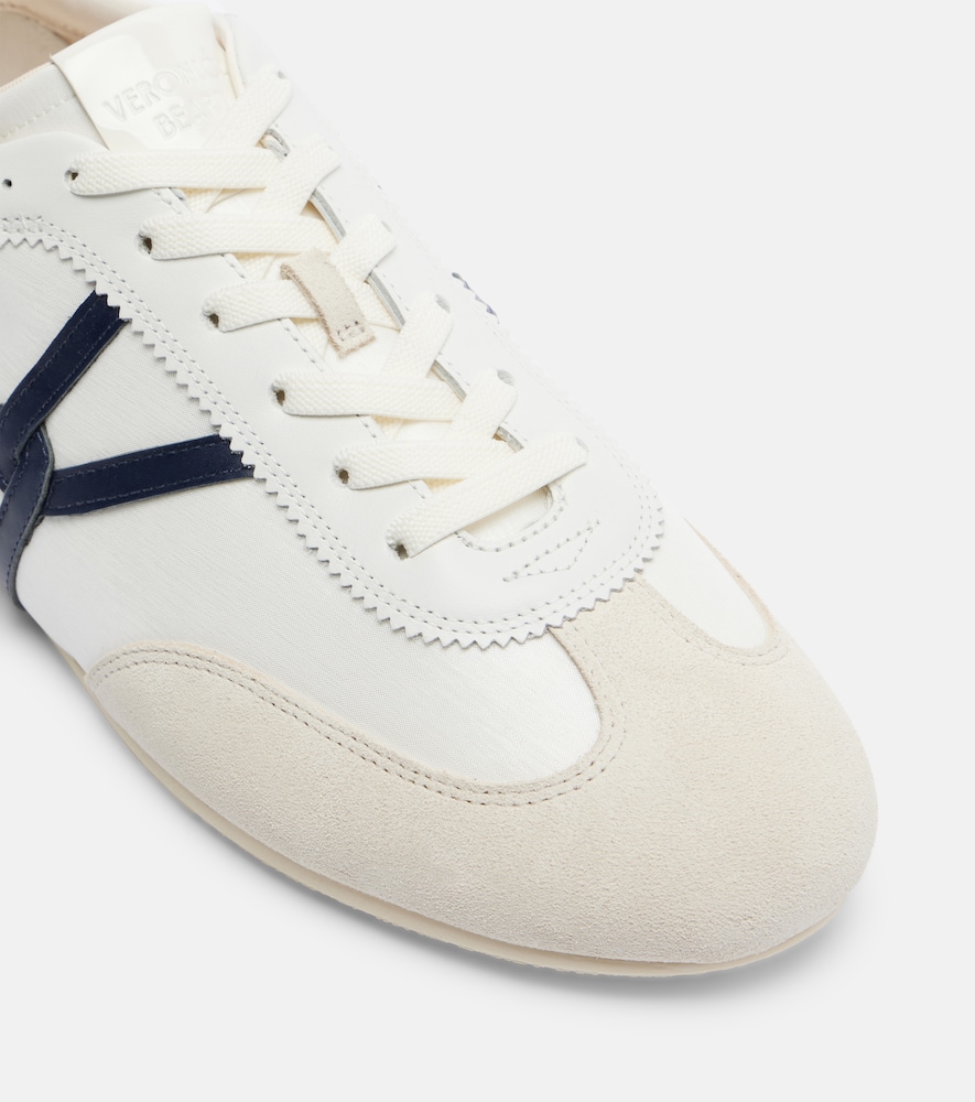  Veronica Beard Veronica Beard Sneakers Aus Canvas Mit Veloursleder 