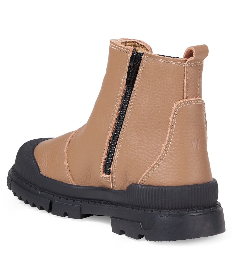  Wheat Wheat Tex Leather Chelsea Boots 