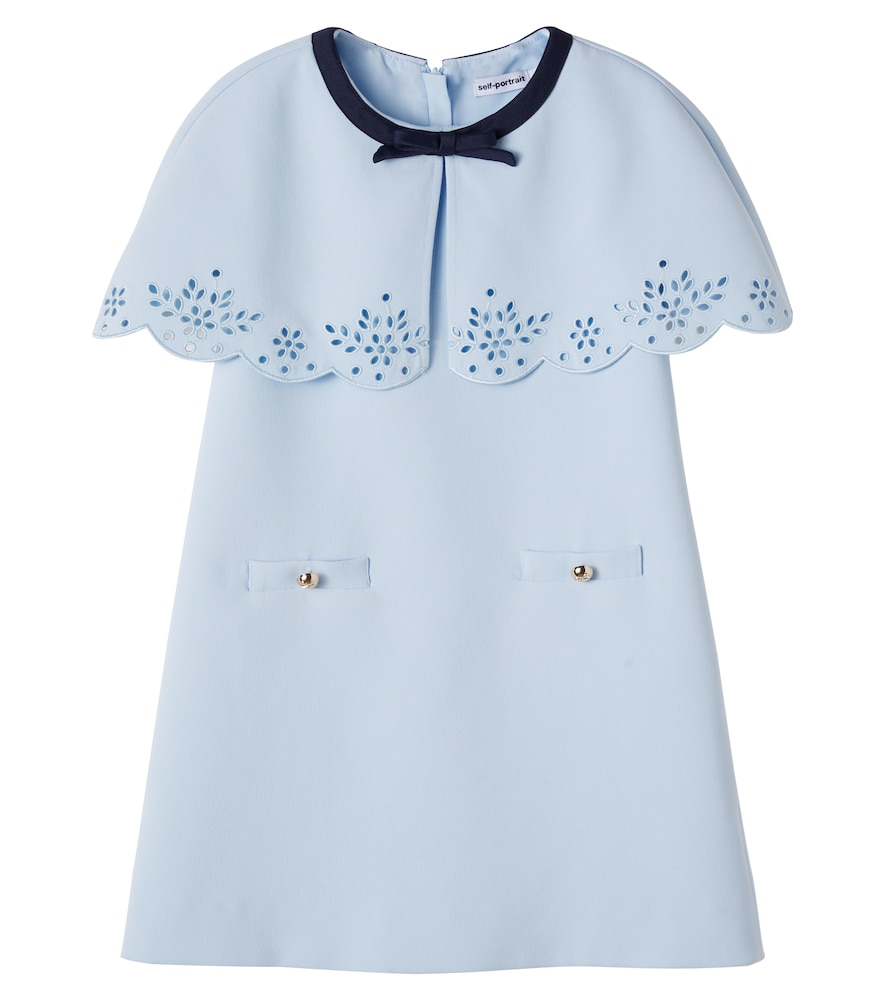 Kleid aus Crêpe mit Lochspitze