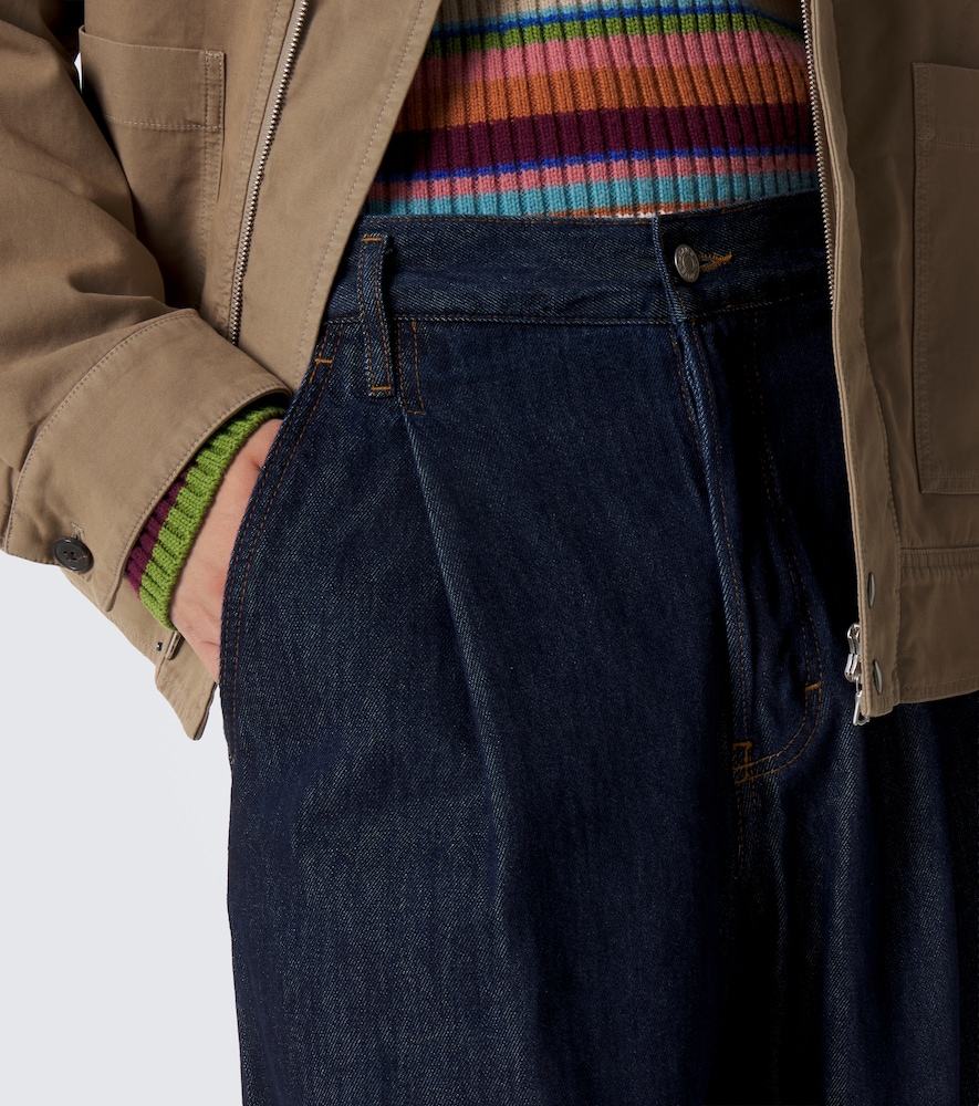Wide-Leg Jeans
