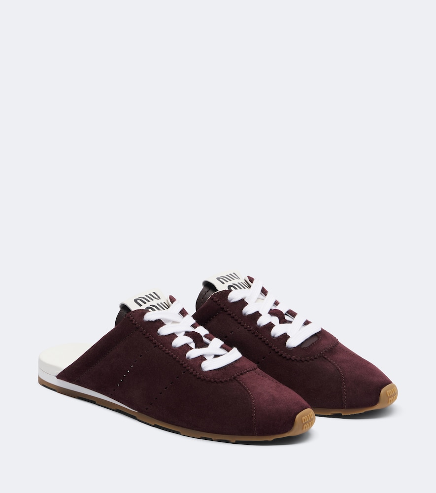 Miu Miu Mules baskets en daim 760 €
