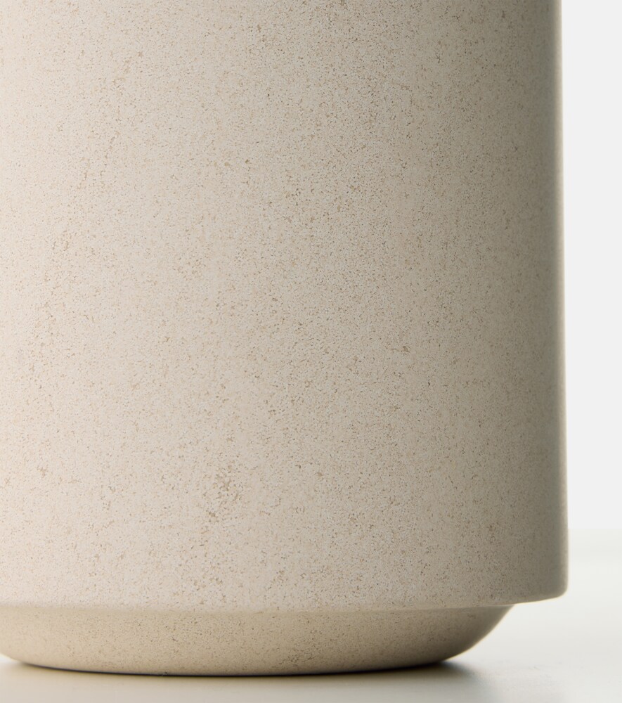  Louise Roe Louise Roe Gallery Object 01 Stoneware Container 