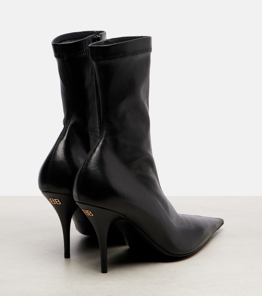 Avenue 90 Leather Ankle Boots