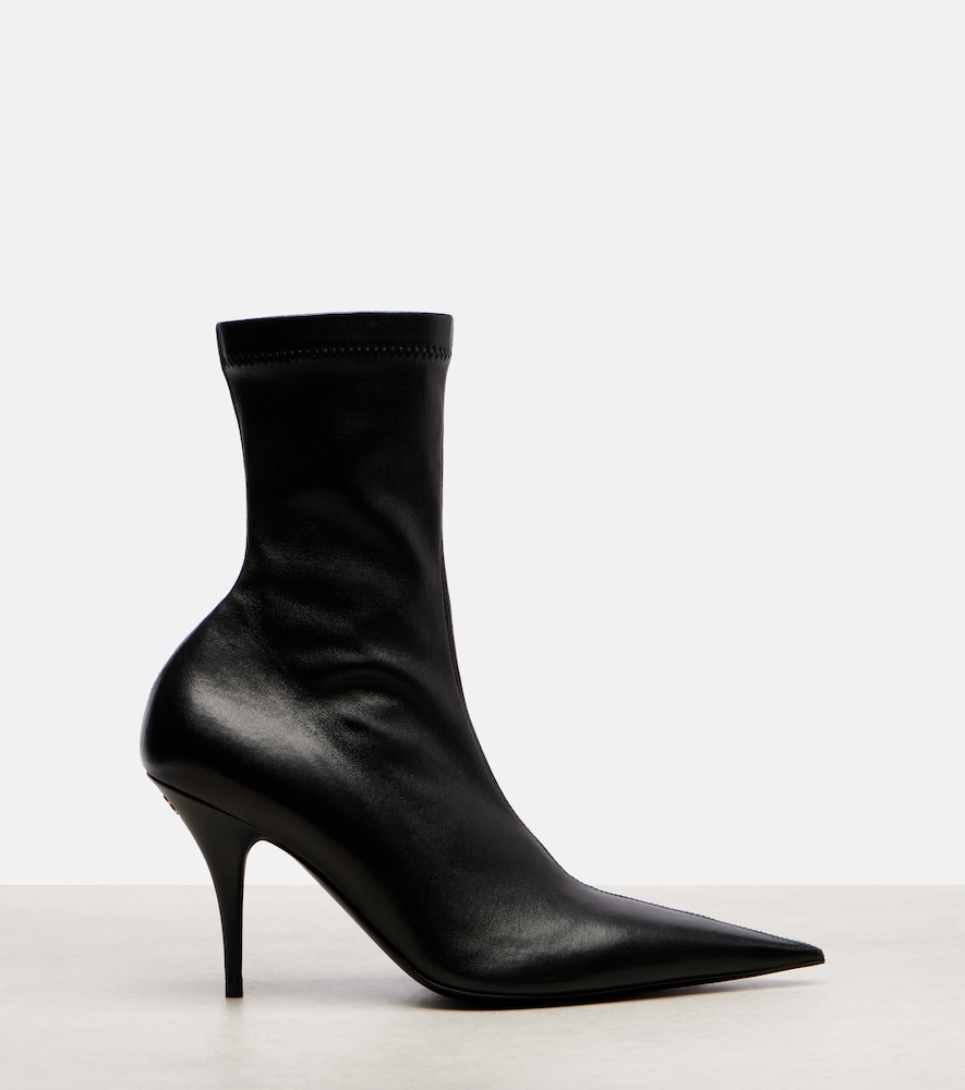 Avenue 90 Leather Ankle Boots