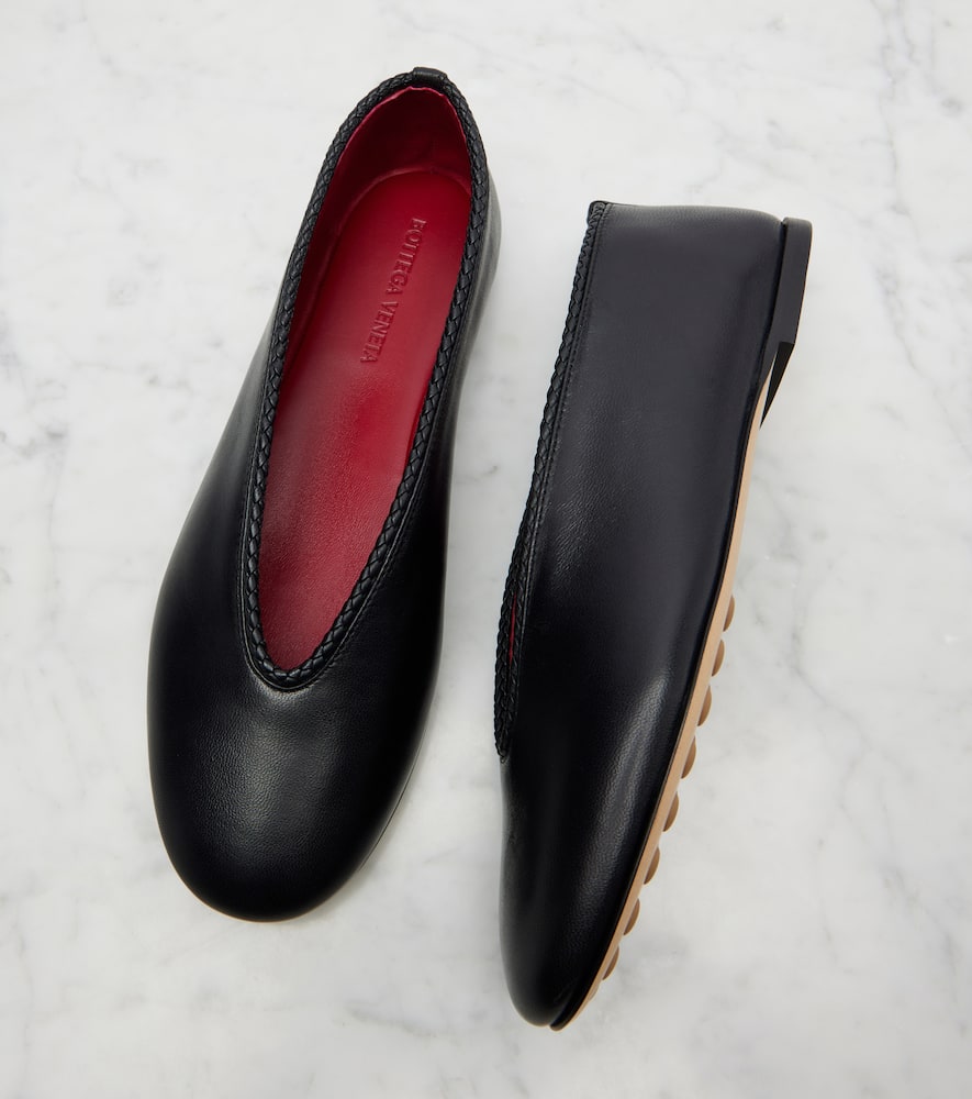 Bottega Veneta Rosa Intrecciato-trimmed Leather Ballet Flats In Black