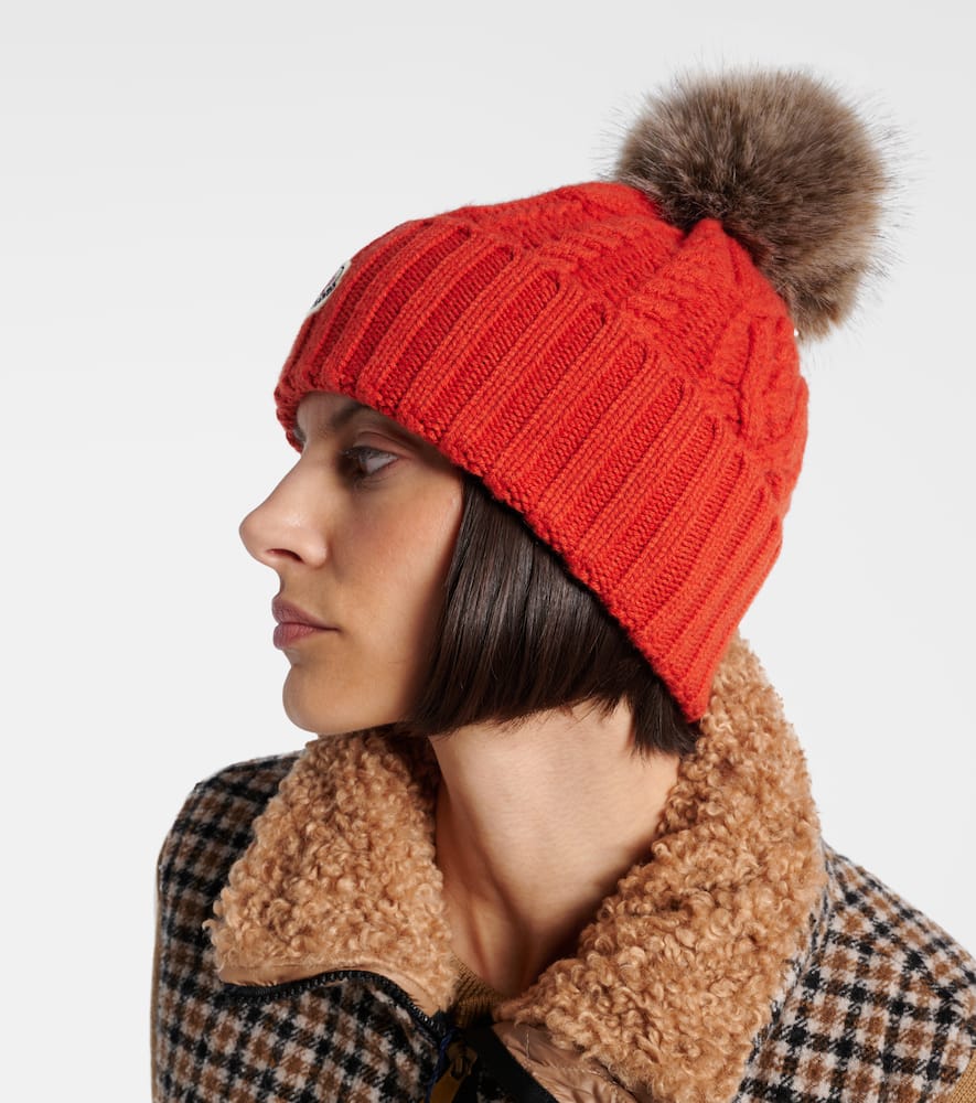 Moncler Cable-knit Cashmere And Wool-blend Beanie In Red