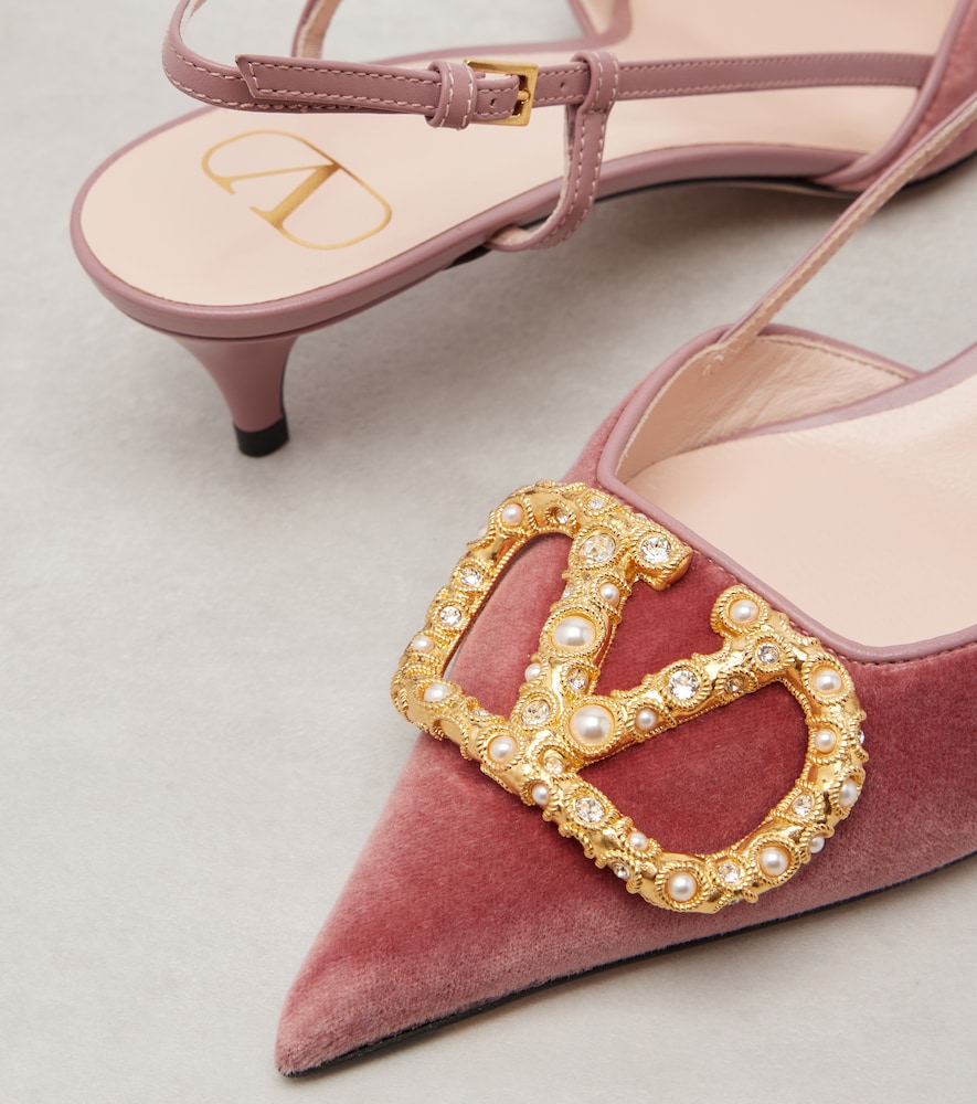  Valentino Garavani Valentino Garavani Vlogo 40 Velvet Slingback Pumps 