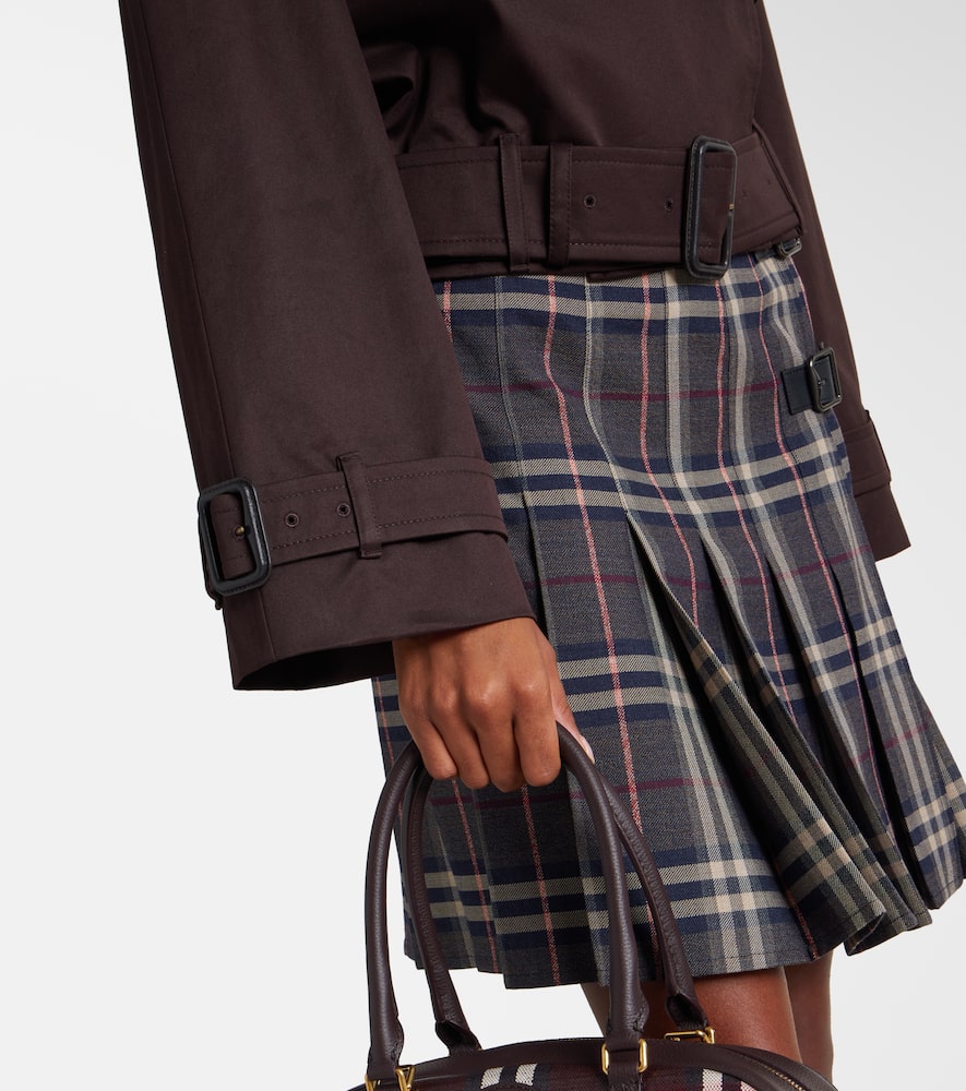 Burberry Dolebury Cropped Cotton-gabardine Trench Coat In Brown