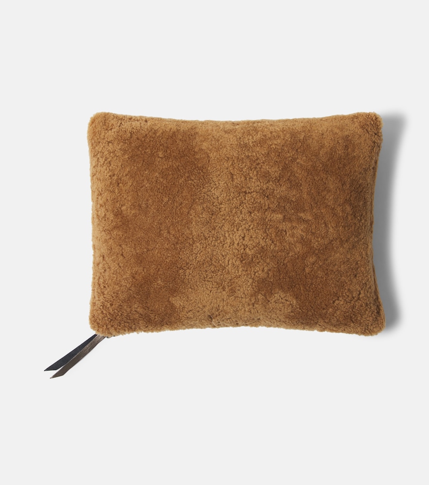  Maison De Vacances Maison De Vacances Shearling Cushion 